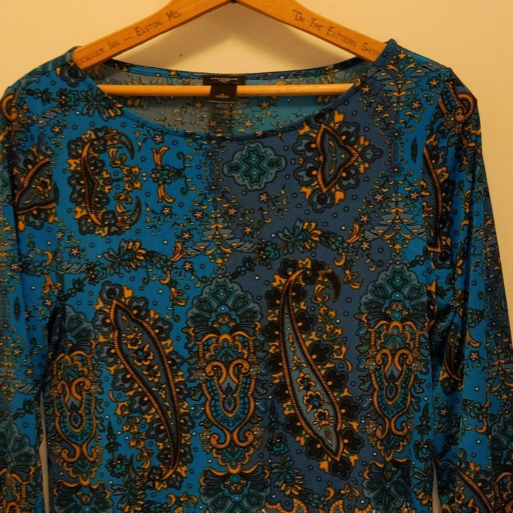 Ann Taylor Women's Size M Geometric Pattern Career Wear Popover Top - Picture 2 of 9